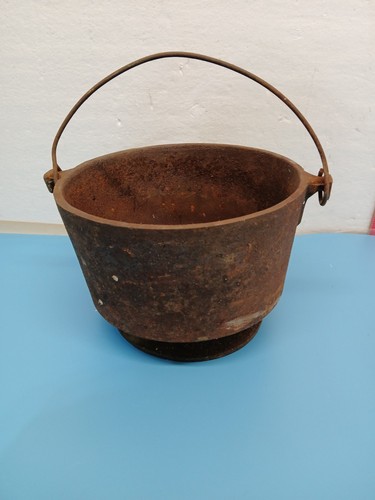 Antique cast iron bean pot - antique,