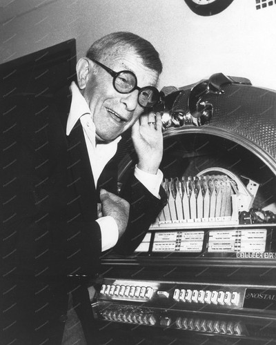 Wurlitzer 1050 jukebox 1973 - 1050,
