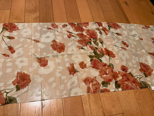 Chinese 100 silk scarf - 100%,