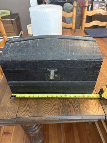 Vintage antique salesman - antique,