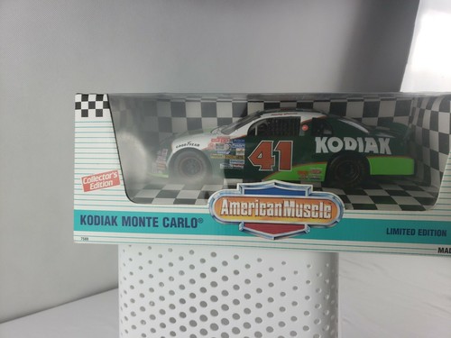 Ertl scale diecast 7589 - scale,