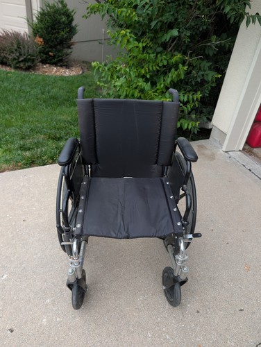 Wheelchair invacare 9000 - wheelchair,