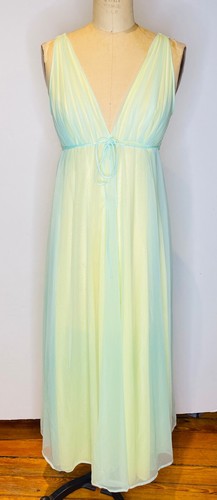 Vtg blanche mint - vtg, 60's