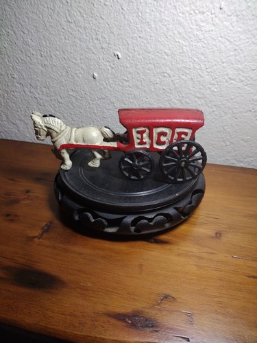 Cast iron horse - cast,