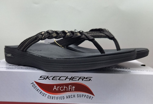 Skechers women arch fit maui - women's,