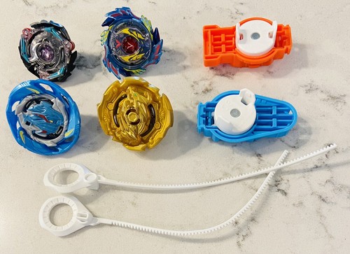 Beyblade lot bey blades - 4,