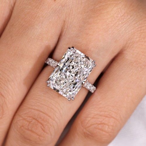 Certified 00ct radiant - 10.00ct, lab