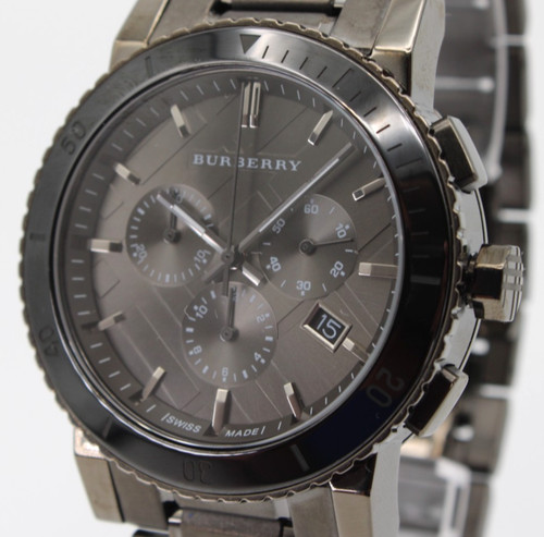 Burberry 42mm chronograph - 42mm,