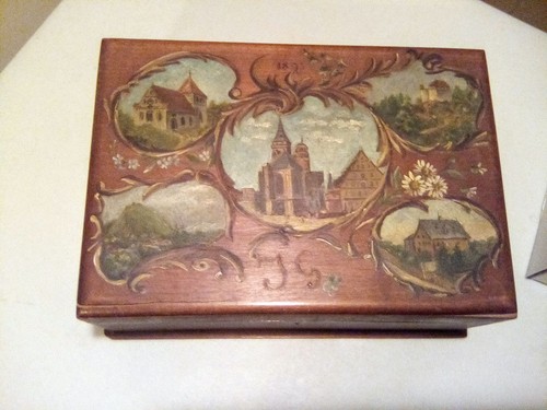 Lot 039 vintage hand - hand, painted