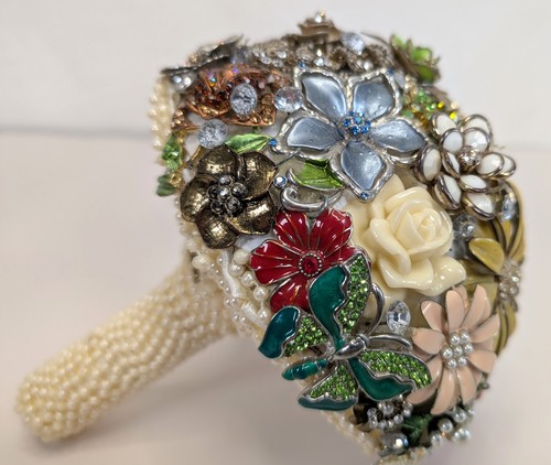 Vintage heirloom brooch - heirloom,