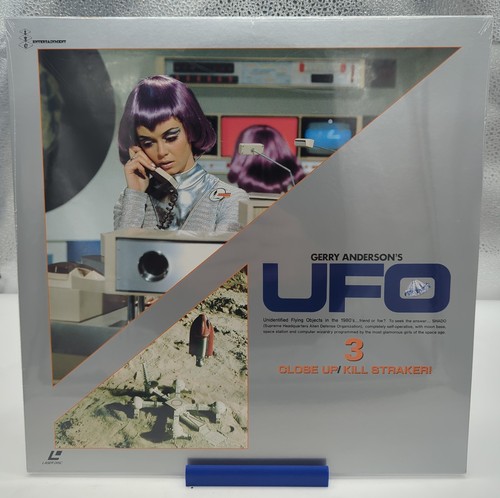 Gerry anderson ufo vol - ufo, 3