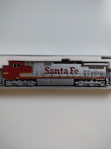 Kato scale santa fe - kato,