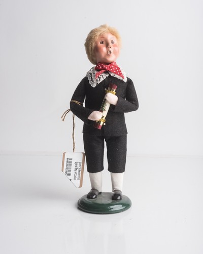 Byers choice 2020 caroler boy - byers,