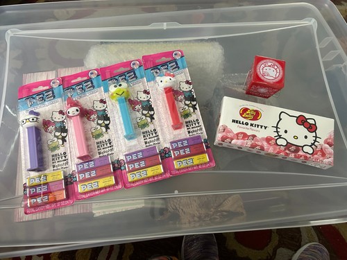 Hello kitty pez dispensers - hello,