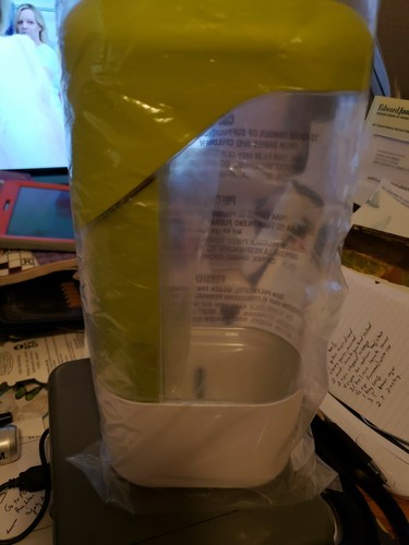 Pampered chef herb keeper - chef,