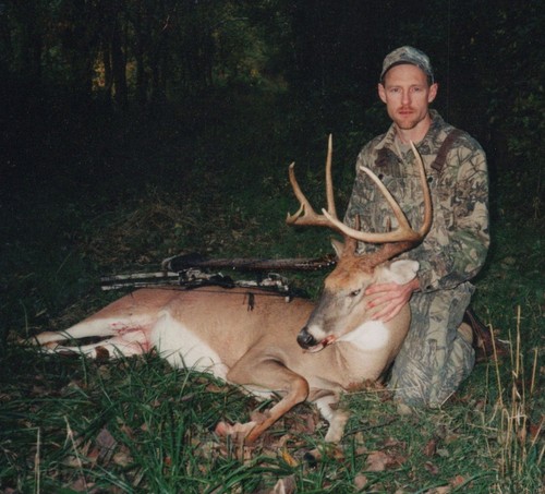 2000s hunter man trophy - 2000s,