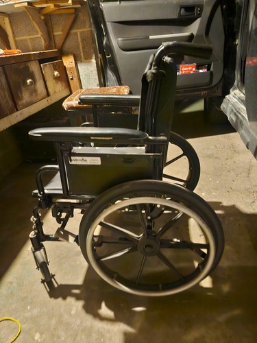 9000 invacare wheelchair - sl,