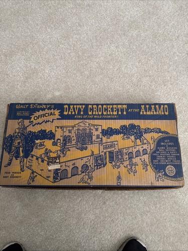 Walt disney official - official, davy