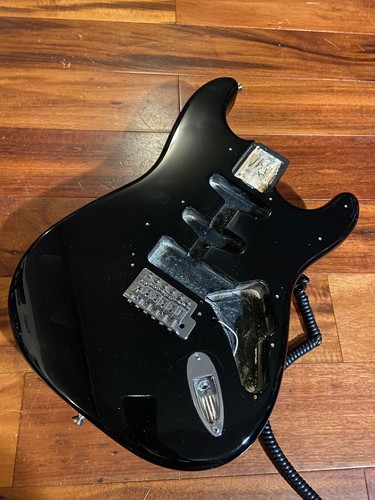 1990s gen fender - fender, black