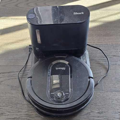 Shark robot vacuum cleaner - shark,
