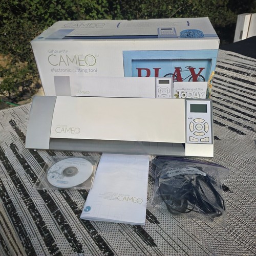Silhouette cameo classic - cameo,