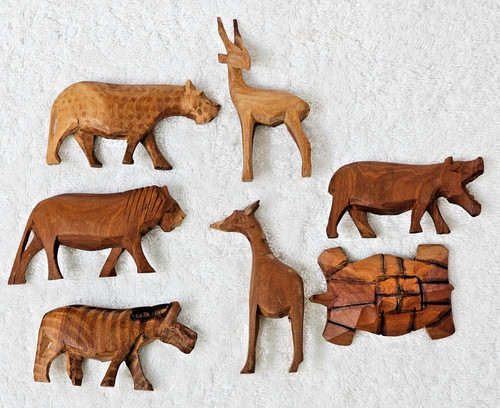 Vtg hand carved wooden - vtg,