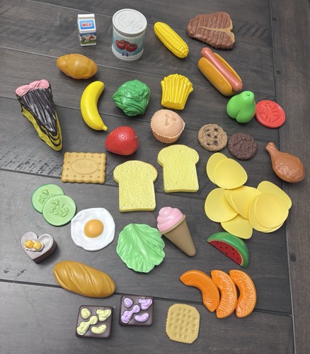 Lot pieces pretend play - 45,
