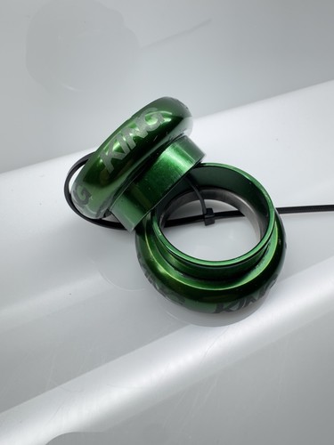Chris king green - •,