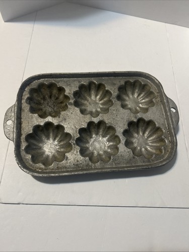 Cast iron mini bundt - mini, cake