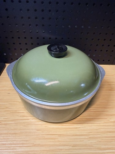 Club dutch oven - dutch, stock