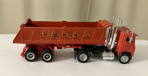 Con cor herpa - 001015, terra