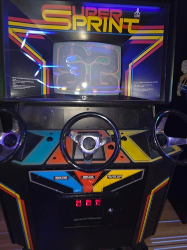 Super sprint arcade machine - sprint,