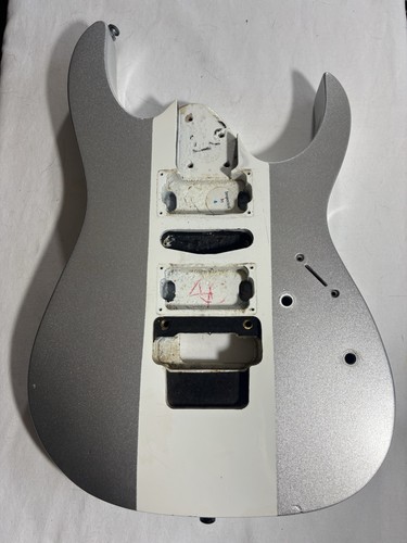 2009 ibanez rg350dx - ibanez, white