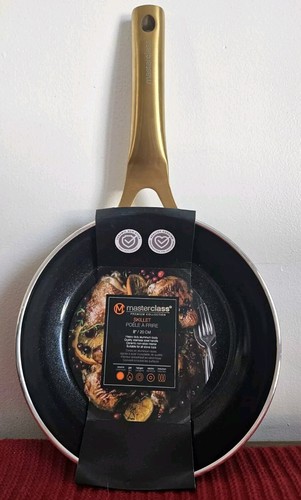 Nwt masterclass gold - nwt!,