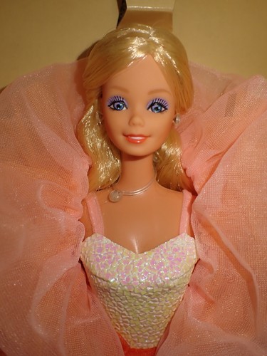 1984 peaches cream barbie - cream,