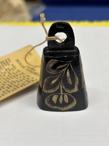 Vintage 1952 bells sarna - bells, of