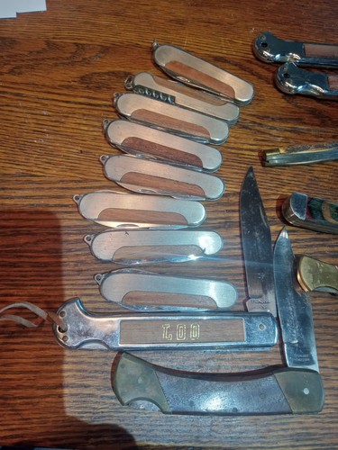 Knives mostly brand new - 21,
