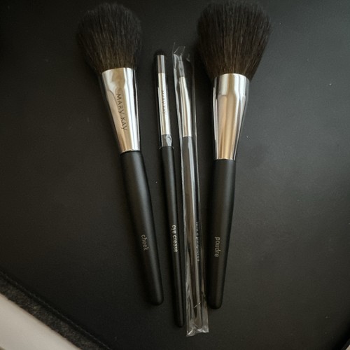 Mary kay makeup - makeup, set