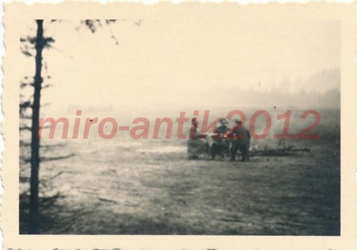 Photo ww2 estate radio - photo,,