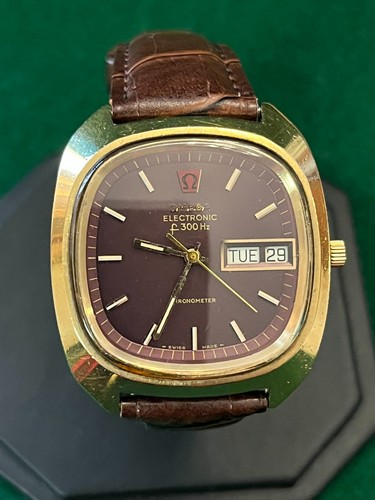 Omega f300hz chronometer - f300hz, gold
