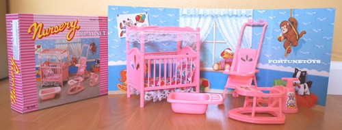 New gloria doll - doll, house