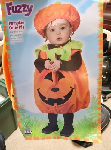 Nwt fuzzy pumpkin cutie - fuzzy,