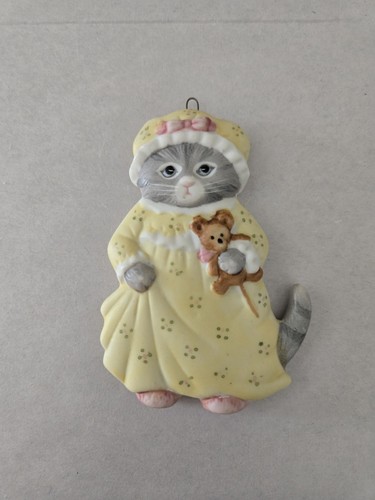 Vtg 1985 schmid - kitty, cucumber