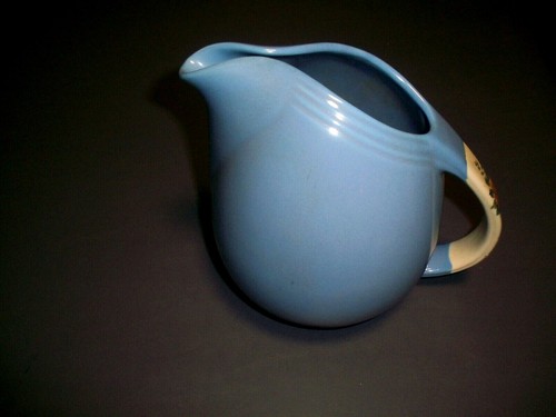 Hall pottery blue rose - blue,