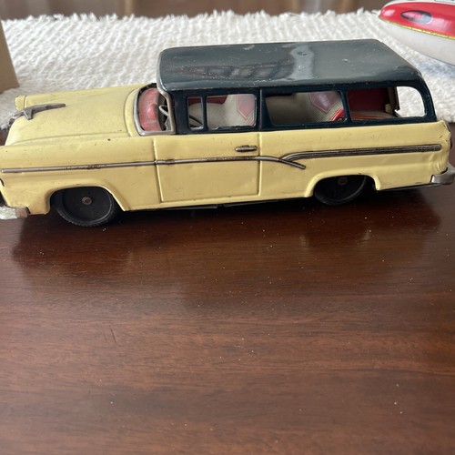 Bandai tin ford station wagon - bandai,