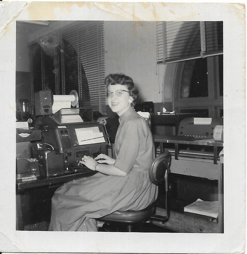 Vintage photos women working - women,
