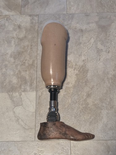 Ossur prosthetic leg - ossur,