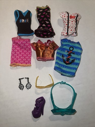 Monster high doll - high, outfit