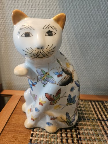 Vintage chinese porcelain cat - vintage,