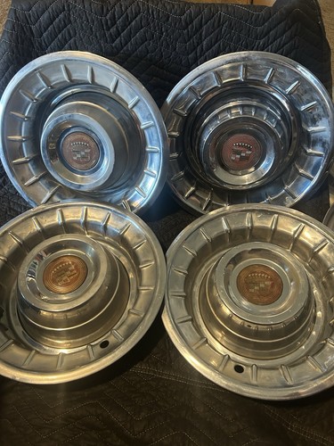 Set 1956 cadillac hubcap - cadillac,